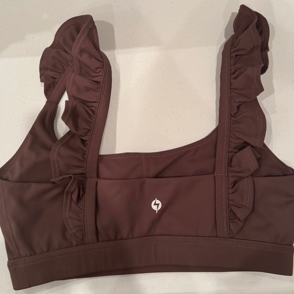 POPFLEX Other - PopFlex Romance Ruffle Sports Bra (Coffee/Brown) Size L (like new!)